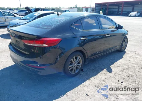 2018 Hyundai Elantra Value Edition z USA, uszkodzony, nr VIN 5NPD84LF6JH377535